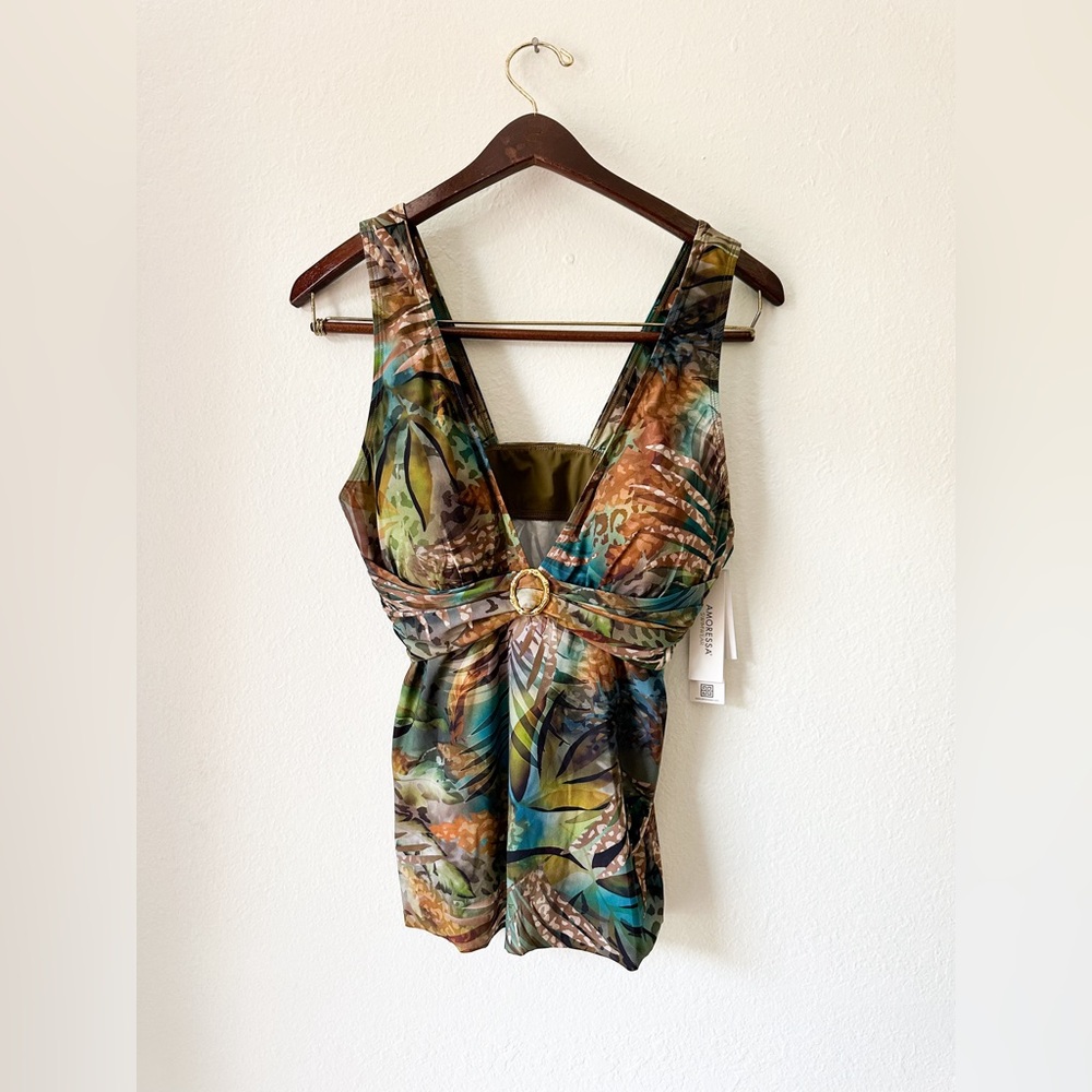 ✨ NWT ✨Amoressa Swimwear tankini top